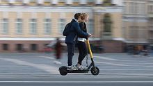 Когда будут приниматься меры против детей, ездивших на электросамокатах?